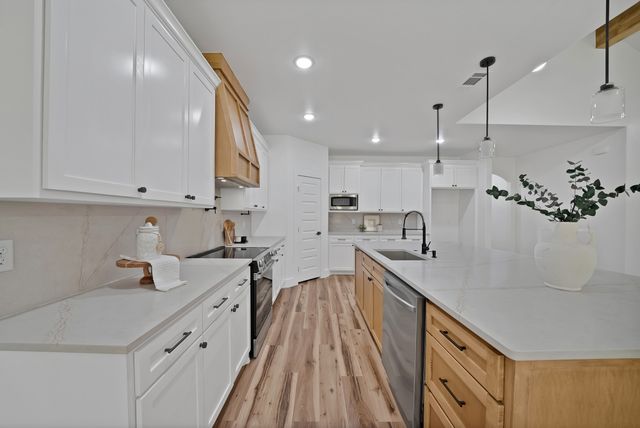 4900 Fitzhugh Avenue, Fort Worth, TX 76105