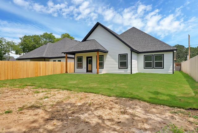 4900 Fitzhugh Avenue, Fort Worth, TX 76105