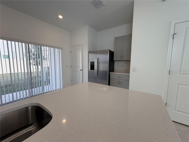 2942 SKYLINE LOOP, Kissimmee, FL 34758