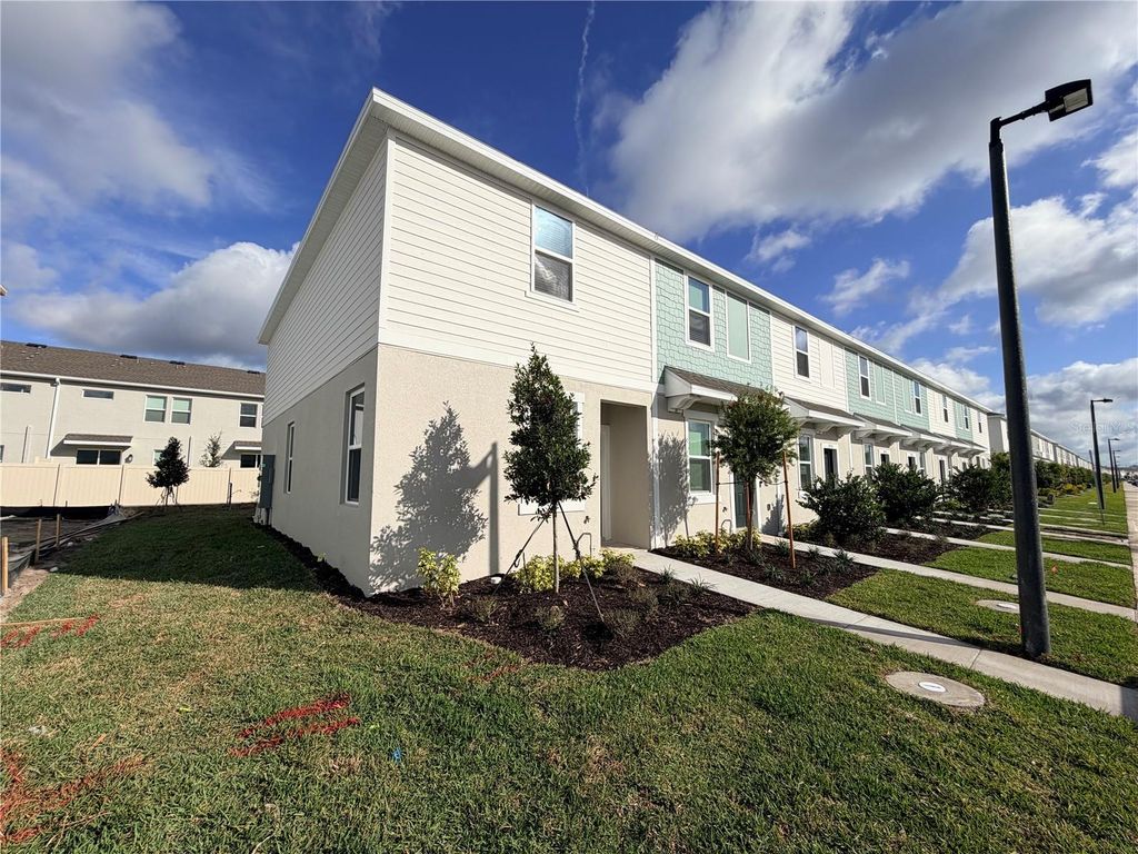 2942 SKYLINE LOOP, Kissimmee, FL 34758