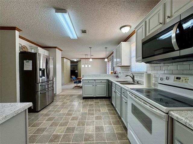 7222 NW 205TH TERRACE, Alachua, FL 32615