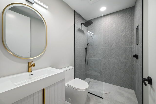 466 N Paulina Street PH-401, Chicago, IL 60622