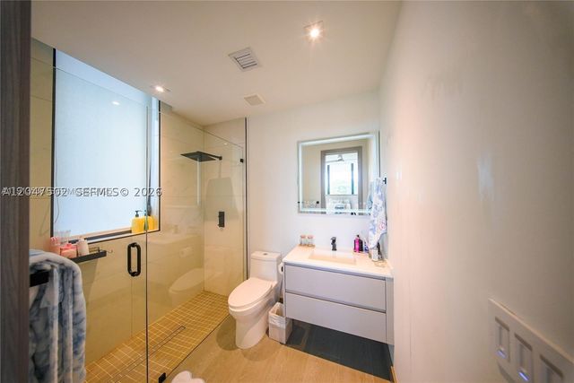 7520 W Treasure Dr, North Bay Village, FL 33141
