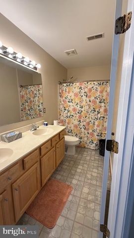 3031 CHOGBURN LN, Dumfries, VA 22026