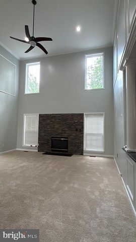 3031 CHOGBURN LN, Dumfries, VA 22026