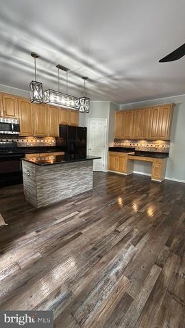 3031 CHOGBURN LN, Dumfries, VA 22026