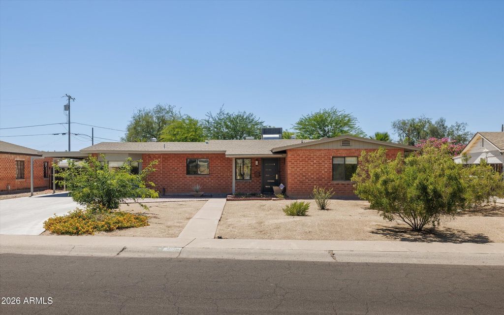4138 N 18TH Avenue, Phoenix, AZ 85015