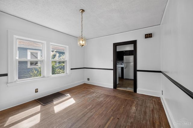 1803 Lawn Avenue, Cincinnati, OH 45237