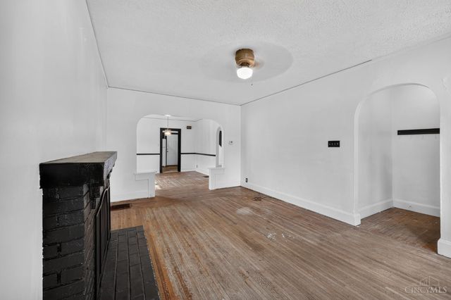 1803 Lawn Avenue, Cincinnati, OH 45237