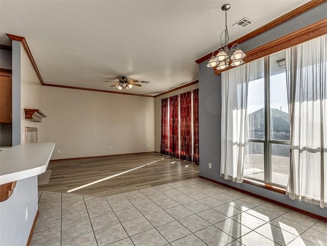 1824 NE 11th Street, Moore, OK 73160