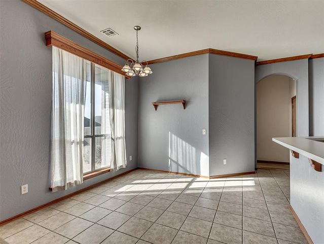 1824 NE 11th Street, Moore, OK 73160