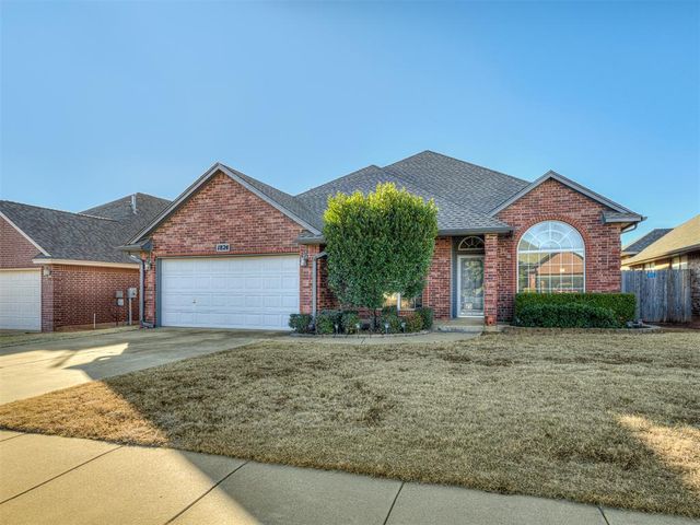 1824 NE 11th Street, Moore, OK 73160