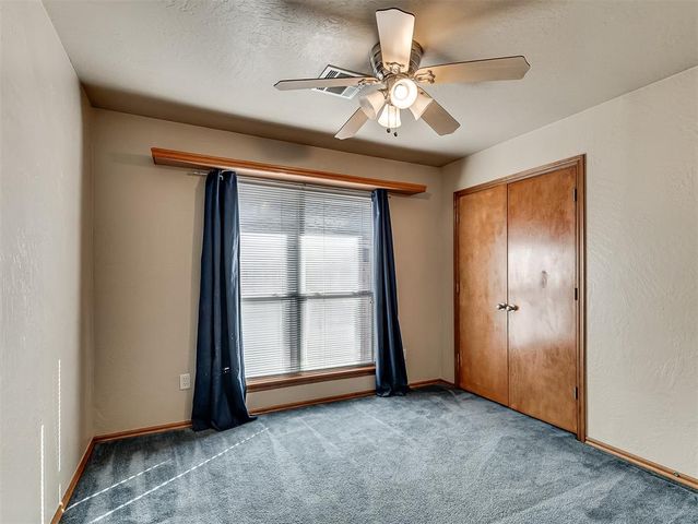 1824 NE 11th Street, Moore, OK 73160