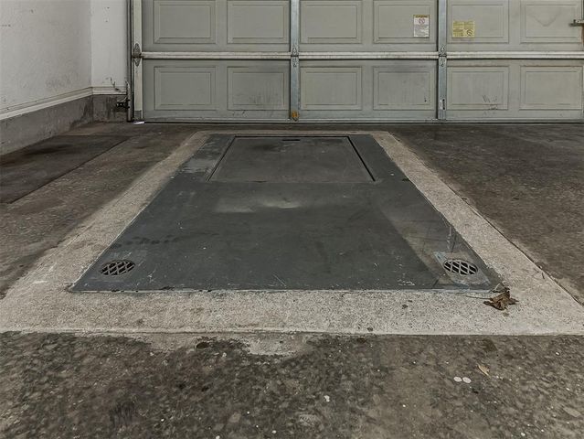 1824 NE 11th Street, Moore, OK 73160