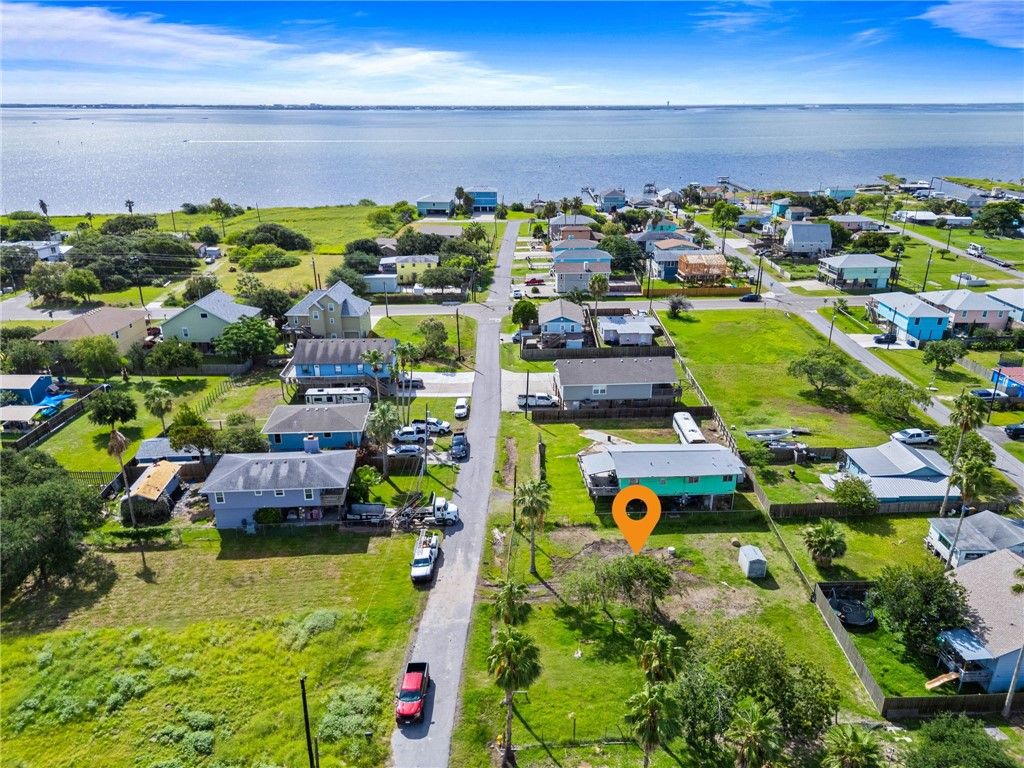 225 Riverdale Dr, Corpus Christi, TX 78418 — photo 5
