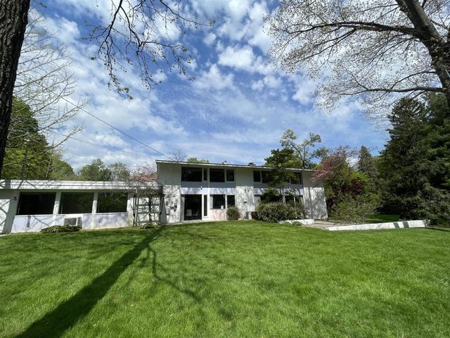 1821 Sheridan Drive, Ann Arbor, MI 48104