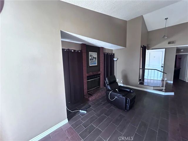6085 Olive, San Bernardino, CA 92407