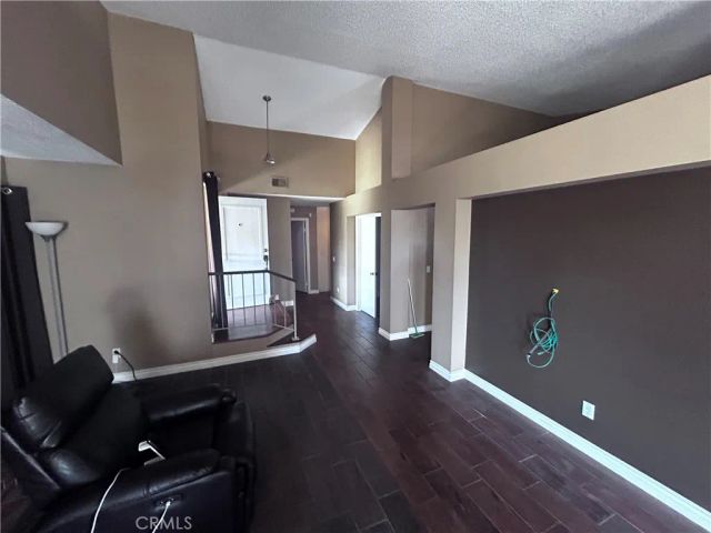 6085 Olive, San Bernardino, CA 92407
