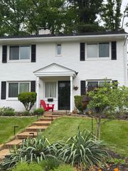 5512 KATHLEEN PL, Springfield, VA 22151