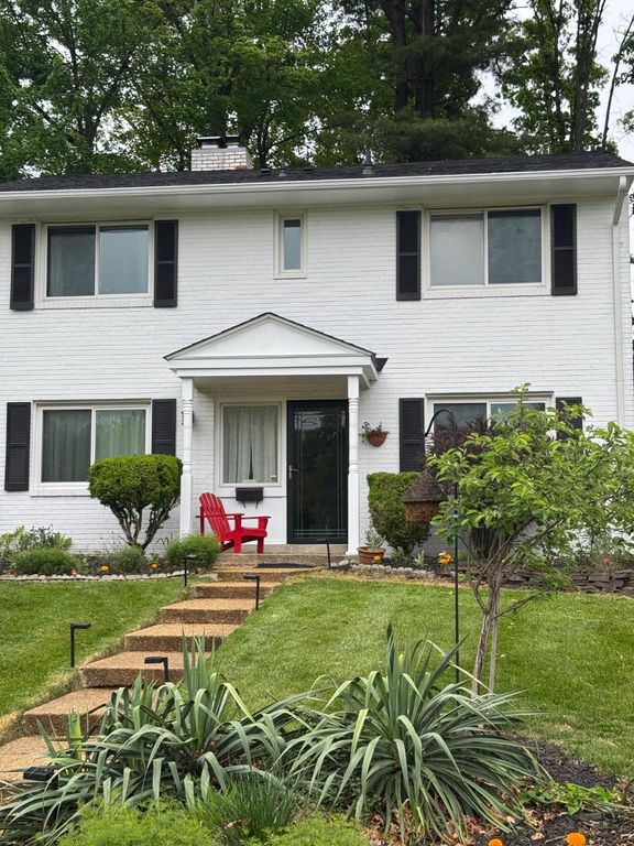 5512 KATHLEEN PL, Springfield, VA 22151
