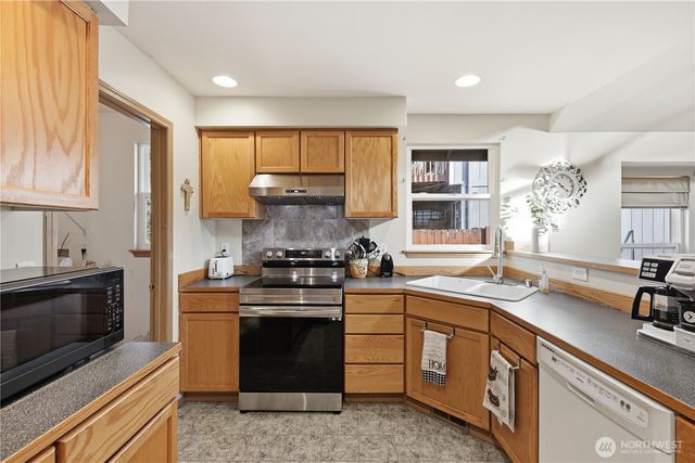 1906 80th Avenue NE, Lake Stevens, WA 98258