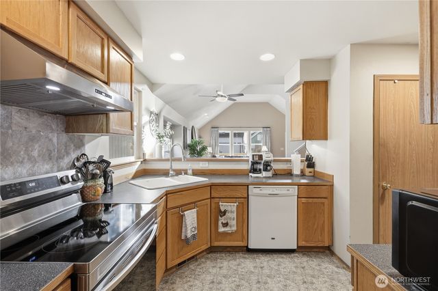 1906 80th Avenue NE, Lake Stevens, WA 98258