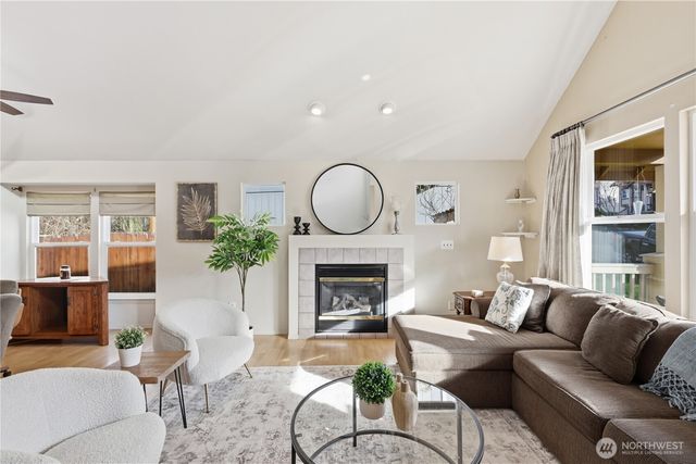 1906 80th Avenue NE, Lake Stevens, WA 98258