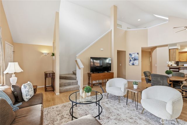 1906 80th Avenue NE, Lake Stevens, WA 98258