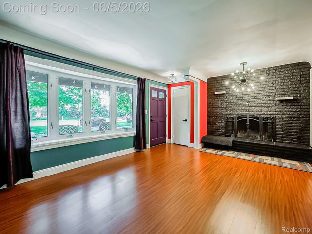 719 E Summit Street, Milford Village, MI 48381