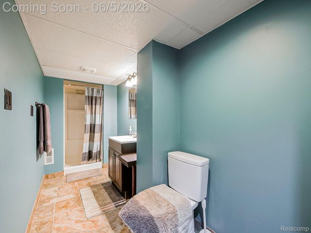 719 E Summit Street, Milford Village, MI 48381