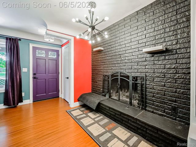 719 E Summit Street, Milford Village, MI 48381