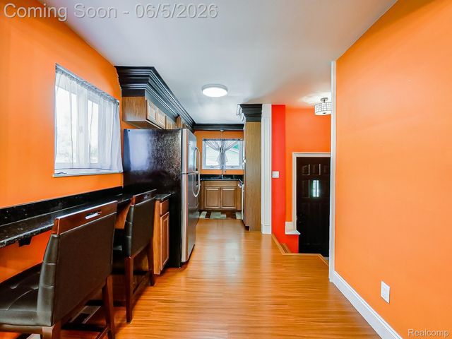 719 E Summit Street, Milford Village, MI 48381