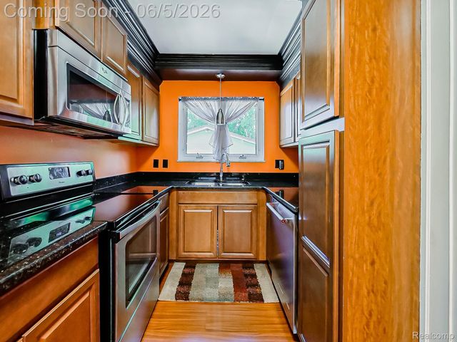 719 E Summit Street, Milford Village, MI 48381