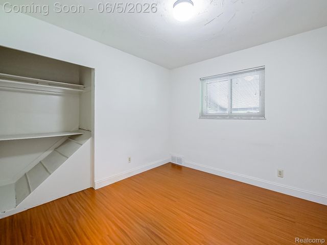 719 E Summit Street, Milford Village, MI 48381