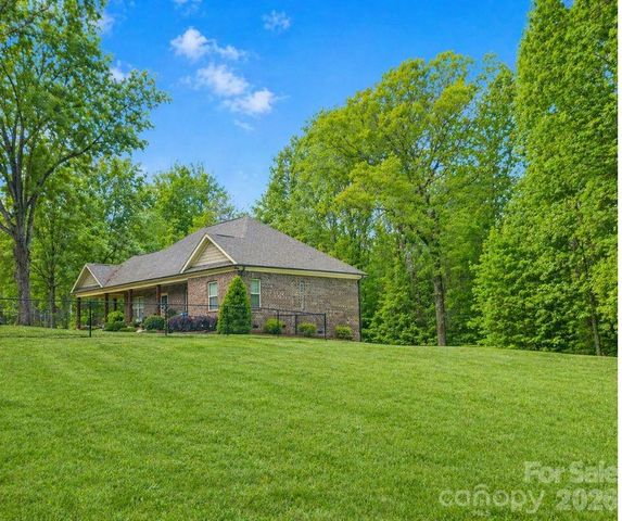 699 Sellerstown Road, Cherryville, NC 28021