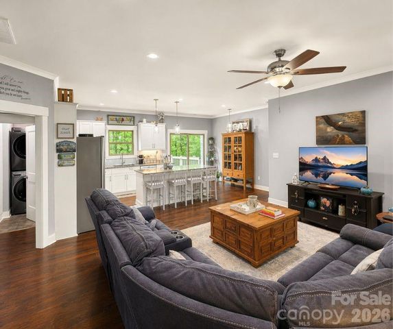 699 Sellerstown Road, Cherryville, NC 28021