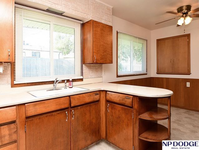 4621 Spring Street, Omaha, NE 68106
