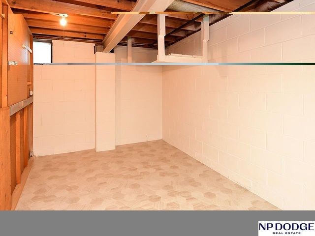 4621 Spring Street, Omaha, NE 68106