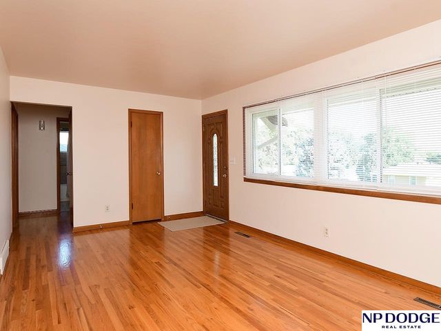 4621 Spring Street, Omaha, NE 68106