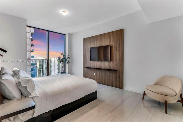 20 NE 11th St 6003, Miami, FL 33132