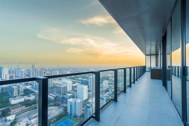 20 NE 11th St 6003, Miami, FL 33132