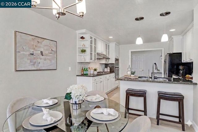 2415 Crestline Rd, Pleasanton, CA 94566