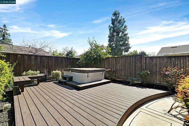 2415 Crestline Rd, Pleasanton, CA 94566