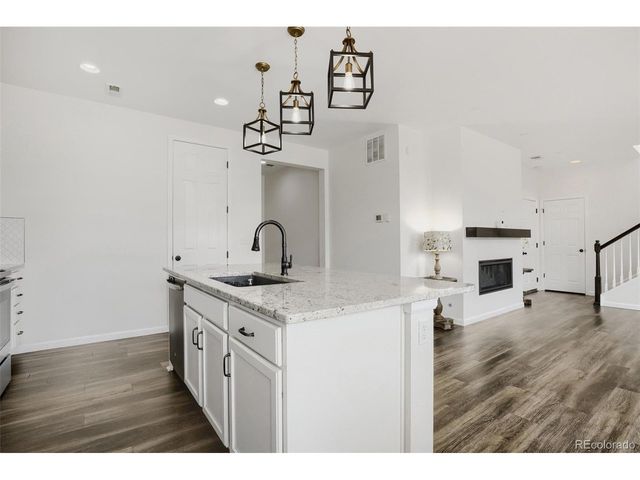 25662 E Bayaud Pl, Aurora, CO 80018