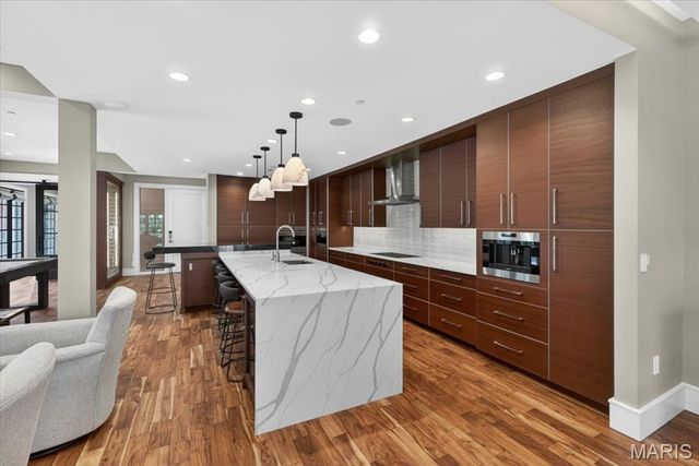 31 Brighton Way 3, Clayton, MO 63105