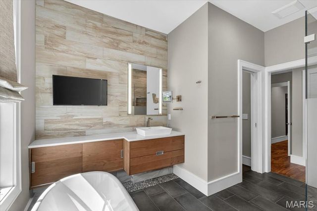 31 Brighton Way 3, Clayton, MO 63105
