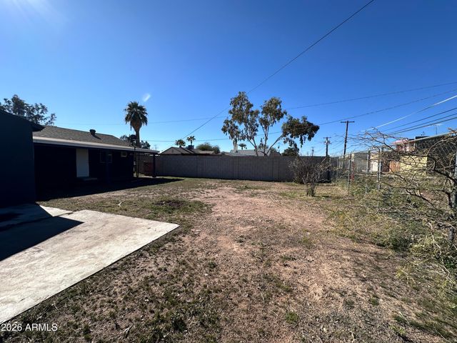 352 W ROOSEVELT Avenue, Coolidge, AZ 85128