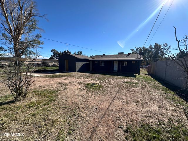 352 W ROOSEVELT Avenue, Coolidge, AZ 85128