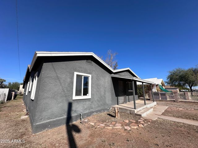 352 W ROOSEVELT Avenue, Coolidge, AZ 85128