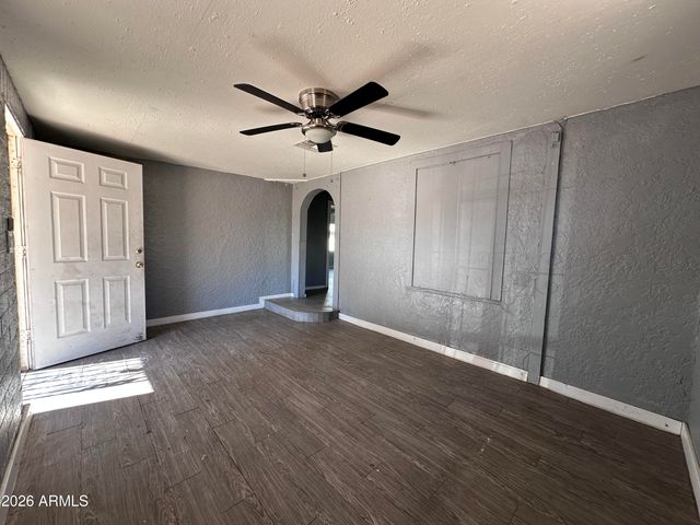 352 W ROOSEVELT Avenue, Coolidge, AZ 85128